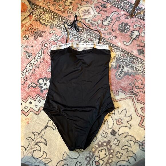 Calvin Klein Women's Black Bandeau One-Piece Swimsuit Size M NWT - Picture 1 of 9